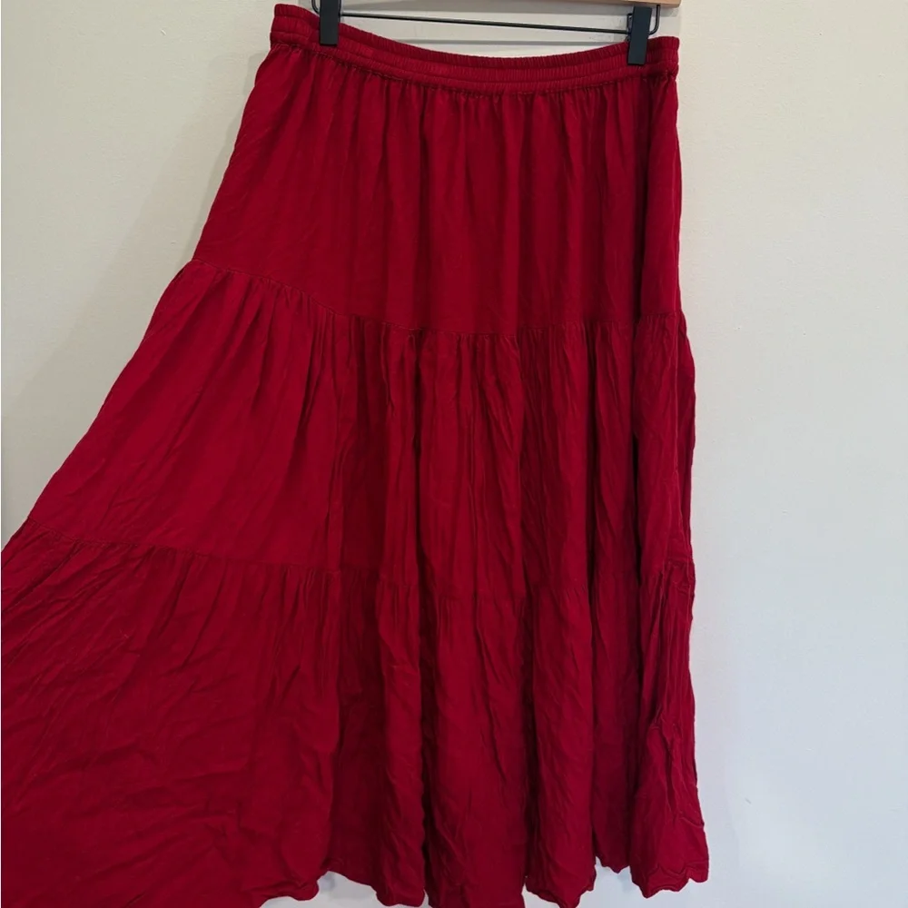 Red Skirt size Medium - Picture 2 of 4